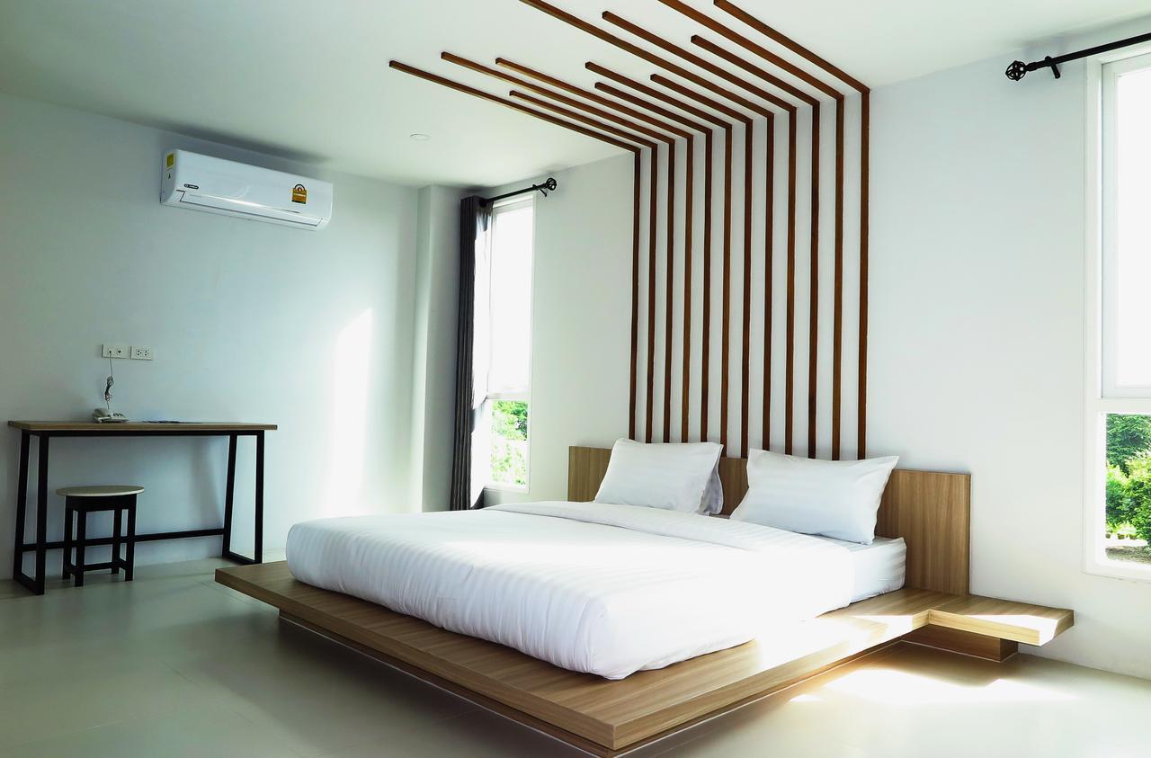 Phuket Marine Poshtel - Sha Plus Chalong Eksteriør bilde