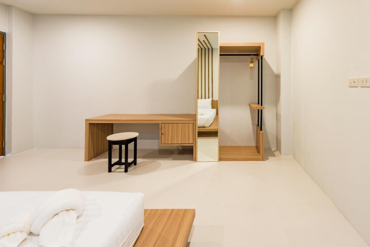 Phuket Marine Poshtel - Sha Plus Chalong Eksteriør bilde