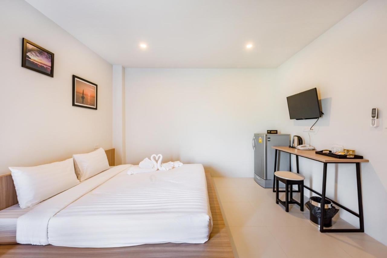 Phuket Marine Poshtel - Sha Plus Chalong Eksteriør bilde