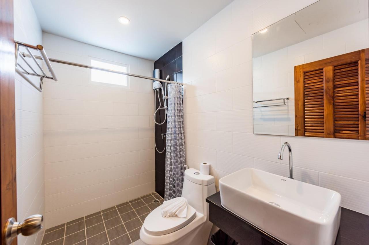 Phuket Marine Poshtel - Sha Plus Chalong Eksteriør bilde