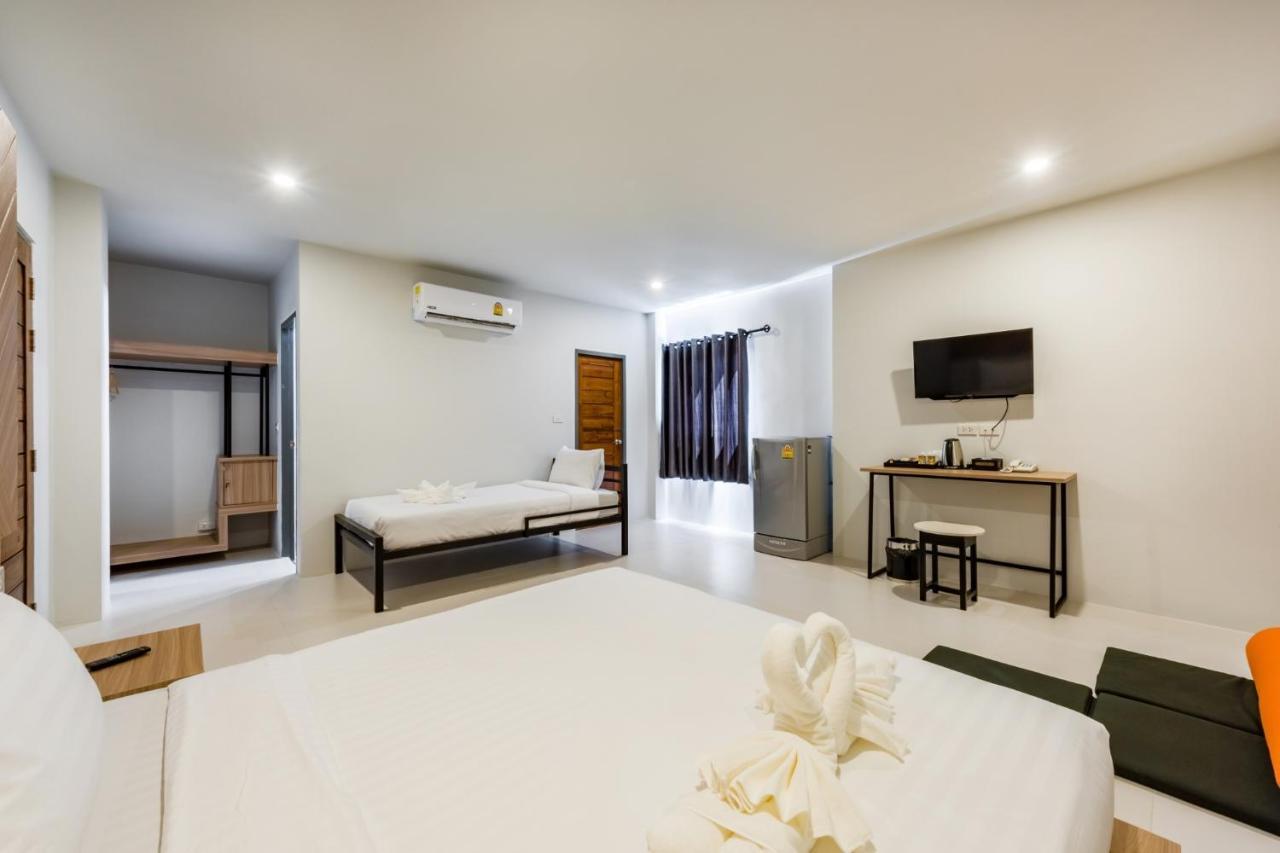 Phuket Marine Poshtel - Sha Plus Chalong Eksteriør bilde
